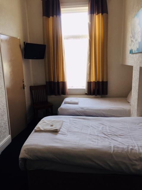 Mayfair Hotel Kingston upon Hull ภายนอก รูปภาพ